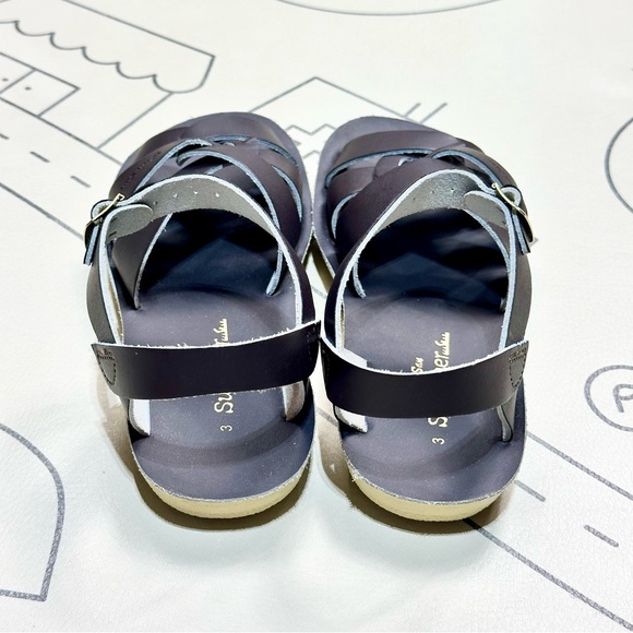 Salt Water Sun-San Swimmer - Picture 4 of 11